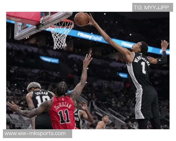 文班在前两场比赛中狂砍69分26板12帽展现全能实力有望同时夺得MVPDPOY和MIP