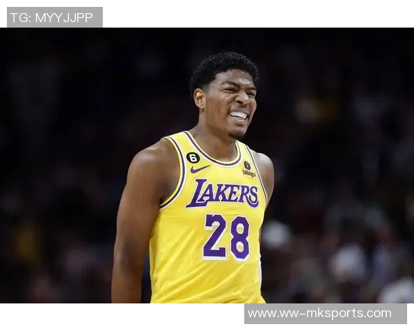 卡尔克布伦纳强势表现6投5中收获双十数据助力球队逆袭湖人