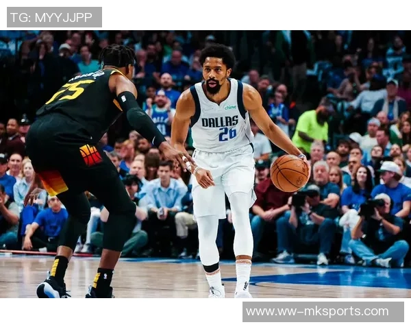 詹姆斯盛赞克莱伯关键时刻表现出色展现强硬气魄 詹姆斯盛赞克莱伯关键时刻表现出色展现强硬气魄